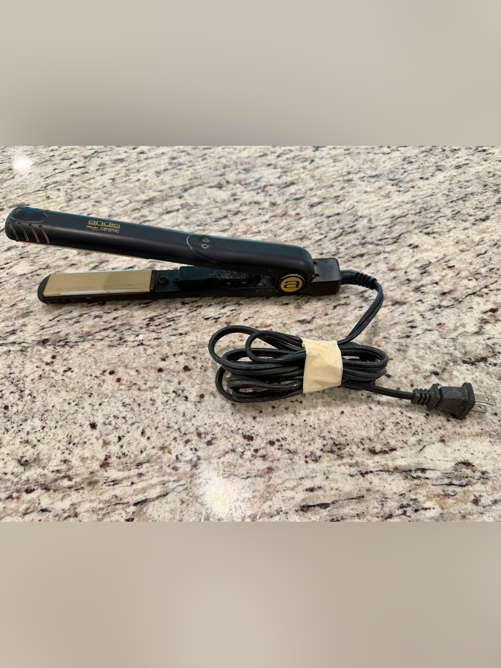 Andis Multi Heat Ceramic Flat Iron Hair Straightener Model CSI-1EA Heats Fast